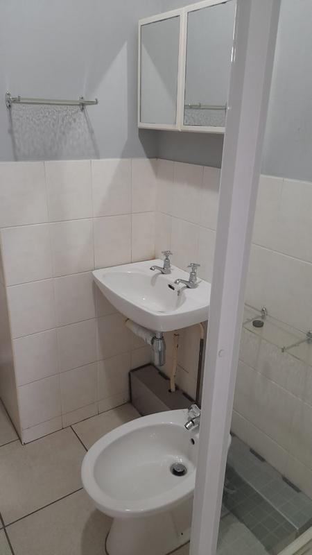 1 Bedroom Property for Sale in Pinetown KwaZulu-Natal