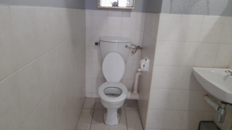 1 Bedroom Property for Sale in Pinetown KwaZulu-Natal