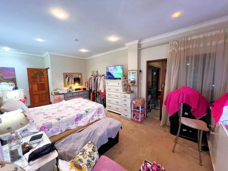 4 Bedroom Property for Sale in Manaba Beach KwaZulu-Natal