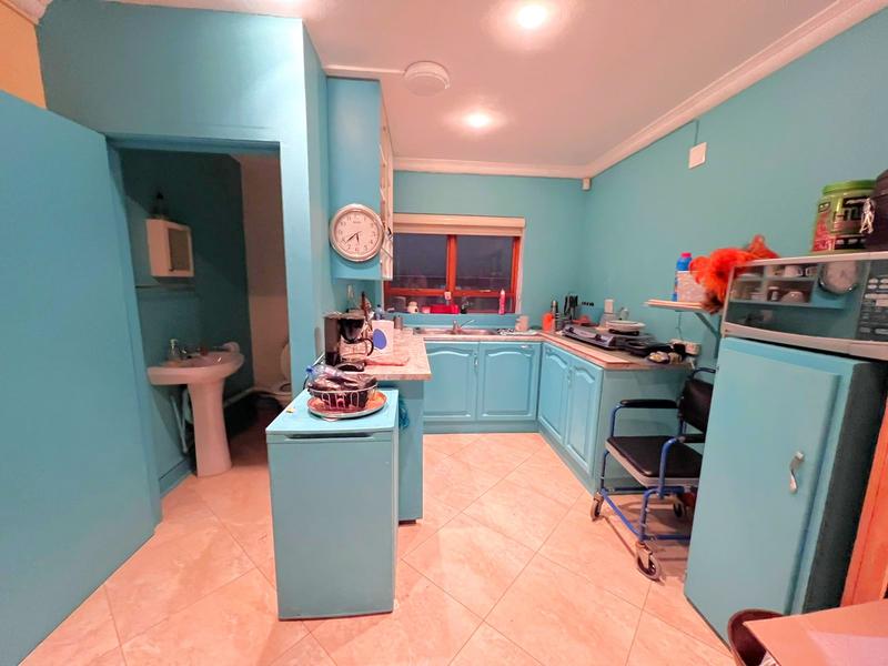 4 Bedroom Property for Sale in Manaba Beach KwaZulu-Natal