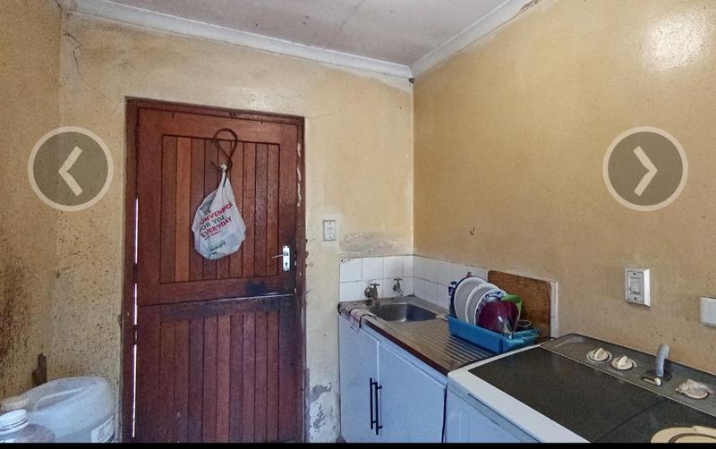 2 Bedroom Property for Sale in Umlazi KwaZulu-Natal