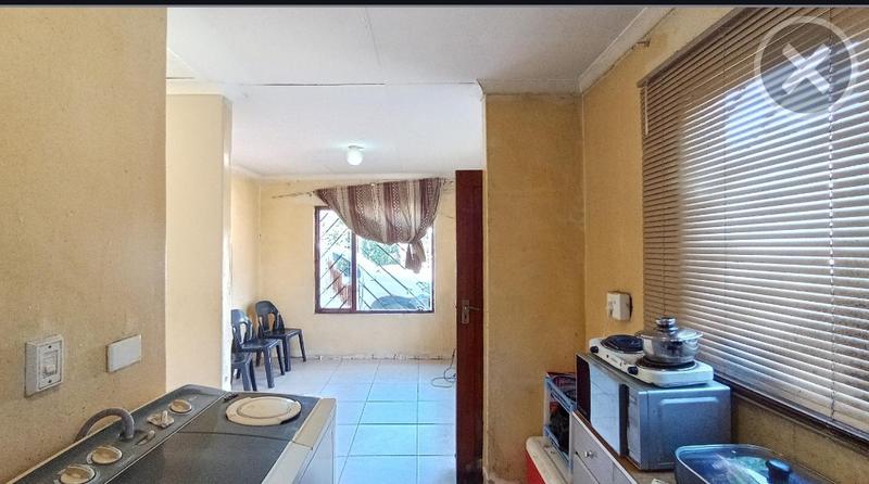 2 Bedroom Property for Sale in Umlazi KwaZulu-Natal