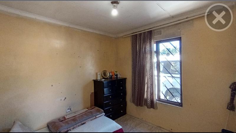 2 Bedroom Property for Sale in Umlazi KwaZulu-Natal