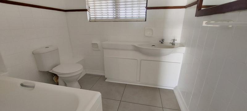 2 Bedroom Property for Sale in Amanzimtoti KwaZulu-Natal