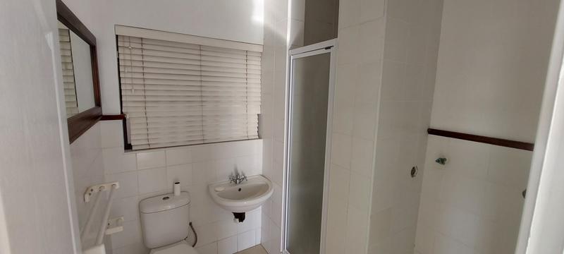 2 Bedroom Property for Sale in Amanzimtoti KwaZulu-Natal