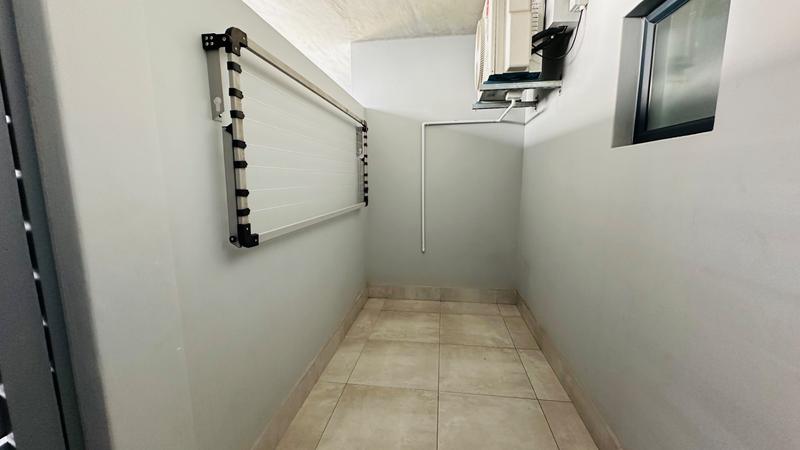 To Let 2 Bedroom Property for Rent in Umhlanga Ridge KwaZulu-Natal