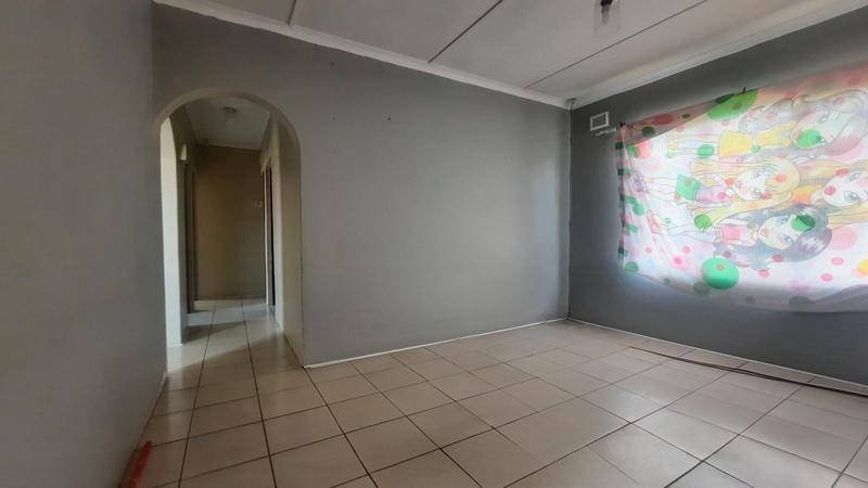 To Let 3 Bedroom Property for Rent in Palmview KwaZulu-Natal