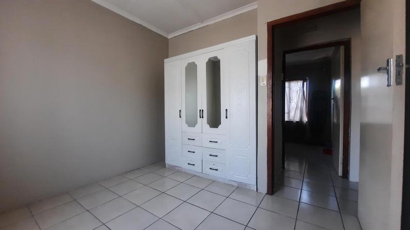 To Let 3 Bedroom Property for Rent in Palmview KwaZulu-Natal