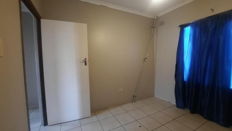 To Let 3 Bedroom Property for Rent in Palmview KwaZulu-Natal