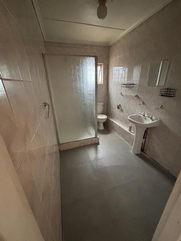 To Let 1 Bedroom Property for Rent in Woodview KwaZulu-Natal