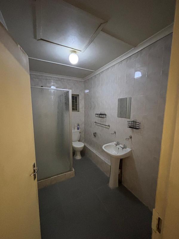 To Let 1 Bedroom Property for Rent in Woodview KwaZulu-Natal