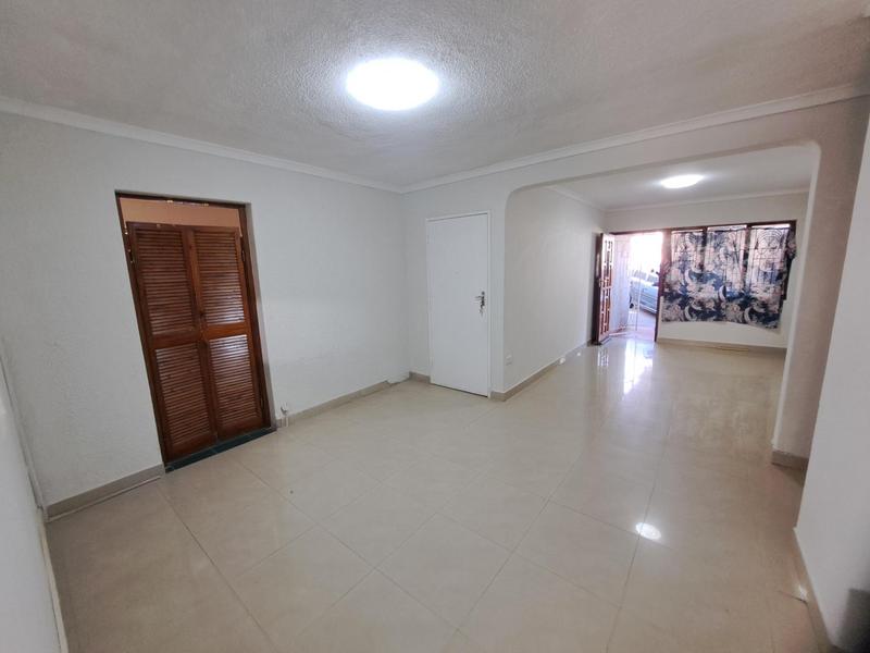 4 Bedroom Property for Sale in Caneside KwaZulu-Natal