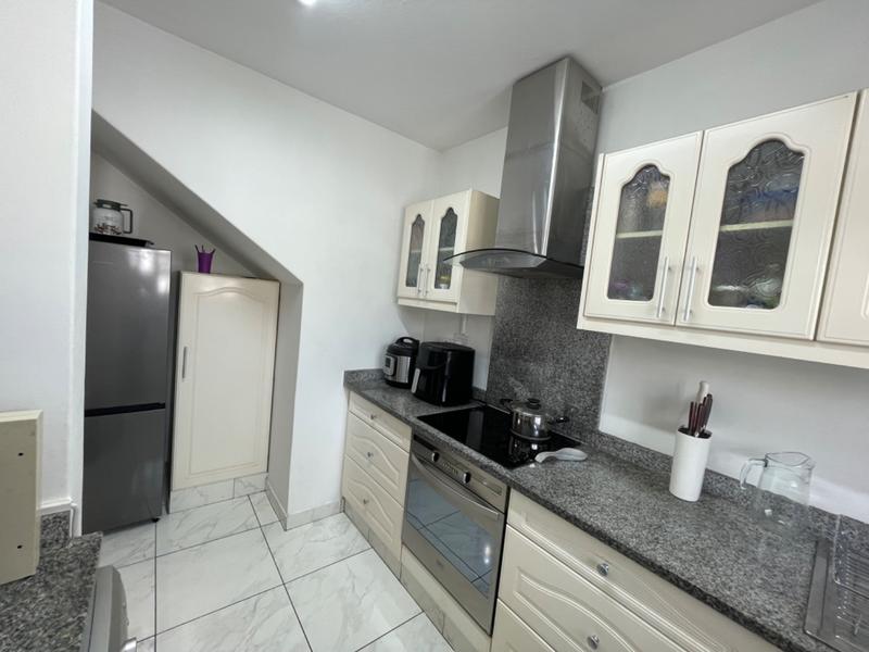 2 Bedroom Property for Sale in Umhlanga KwaZulu-Natal