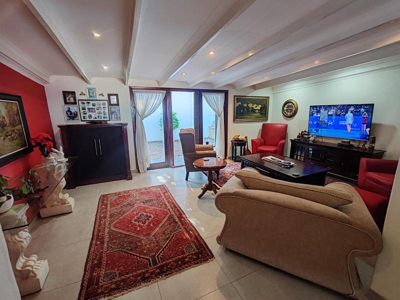 4 Bedroom Property for Sale in Uvongo Beach KwaZulu-Natal
