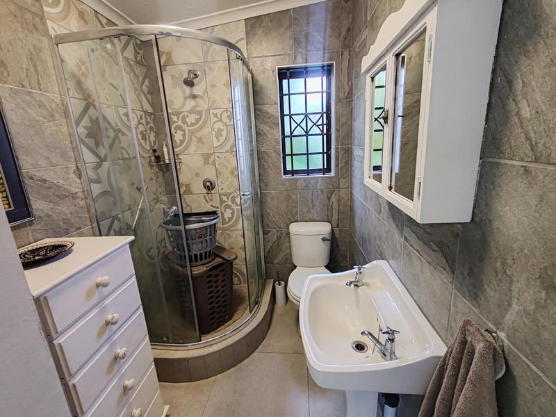 4 Bedroom Property for Sale in Uvongo Beach KwaZulu-Natal