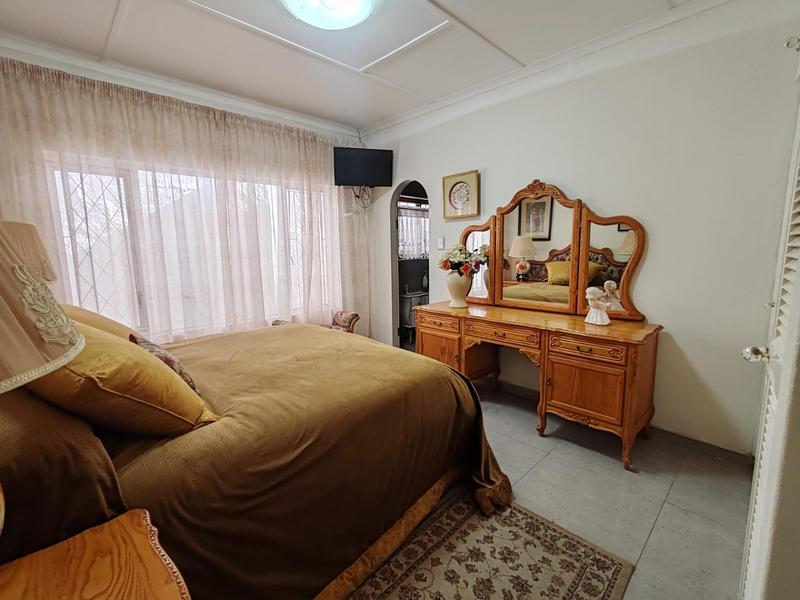 4 Bedroom Property for Sale in Uvongo Beach KwaZulu-Natal