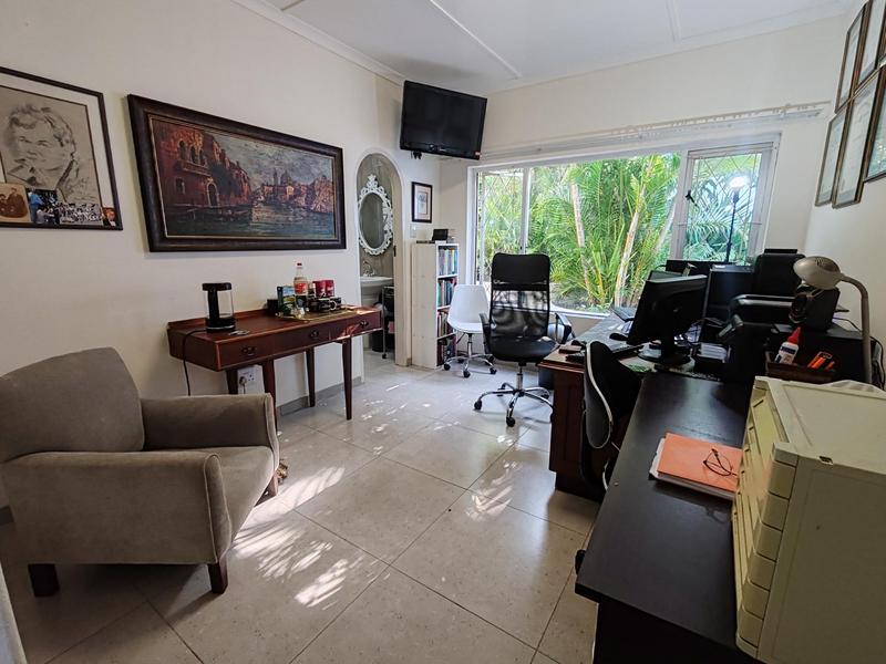 4 Bedroom Property for Sale in Uvongo Beach KwaZulu-Natal