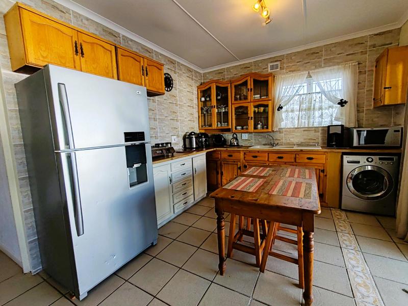4 Bedroom Property for Sale in Uvongo Beach KwaZulu-Natal