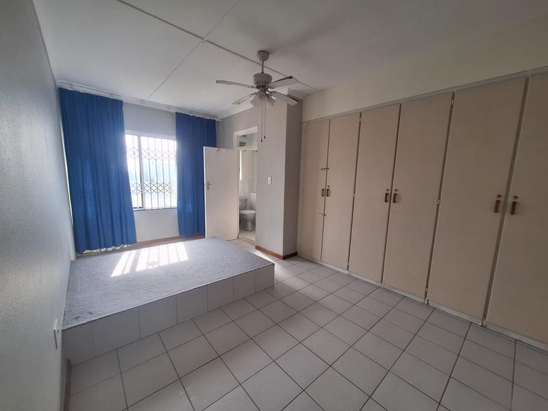 2 Bedroom Property for Sale in Manaba Beach KwaZulu-Natal