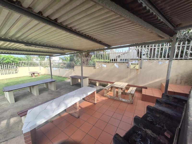 2 Bedroom Property for Sale in Manaba Beach KwaZulu-Natal