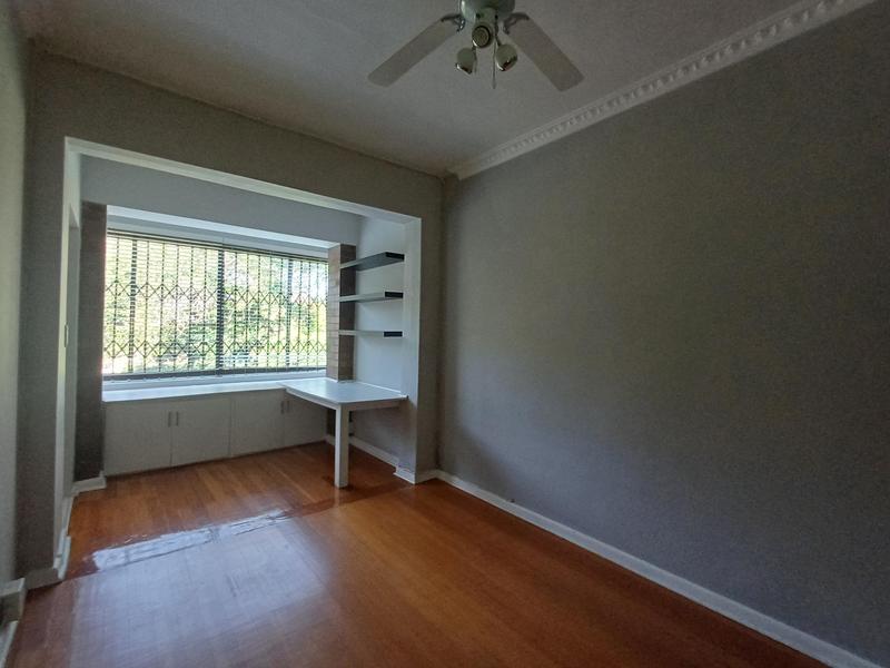 To Let 2 Bedroom Property for Rent in Essenwood KwaZulu-Natal