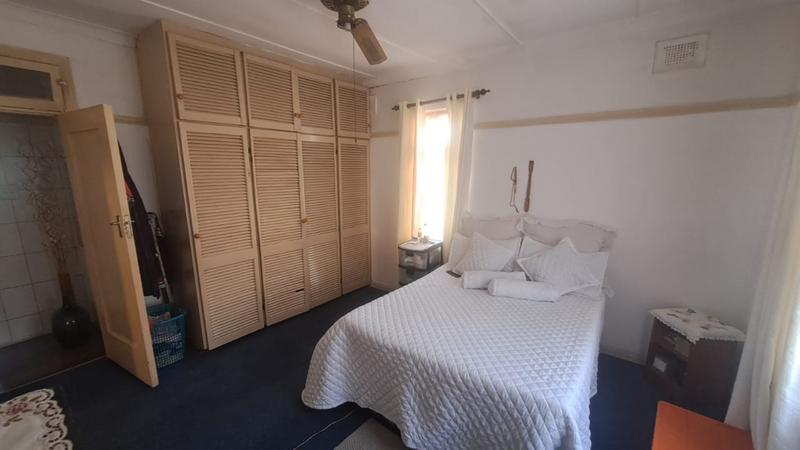 4 Bedroom Property for Sale in Montclair KwaZulu-Natal