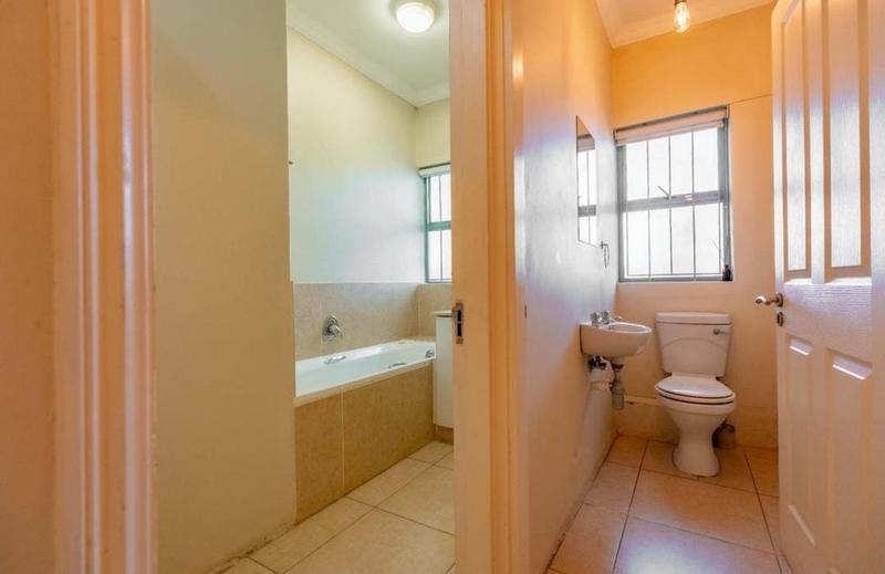 2 Bedroom Property for Sale in Windermere KwaZulu-Natal