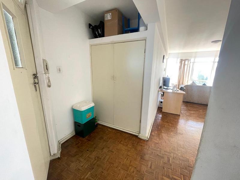 1 Bedroom Property for Sale in Victoria Embankment KwaZulu-Natal