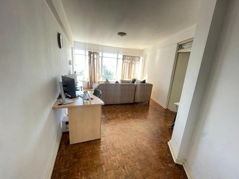 1 Bedroom Property for Sale in Victoria Embankment KwaZulu-Natal