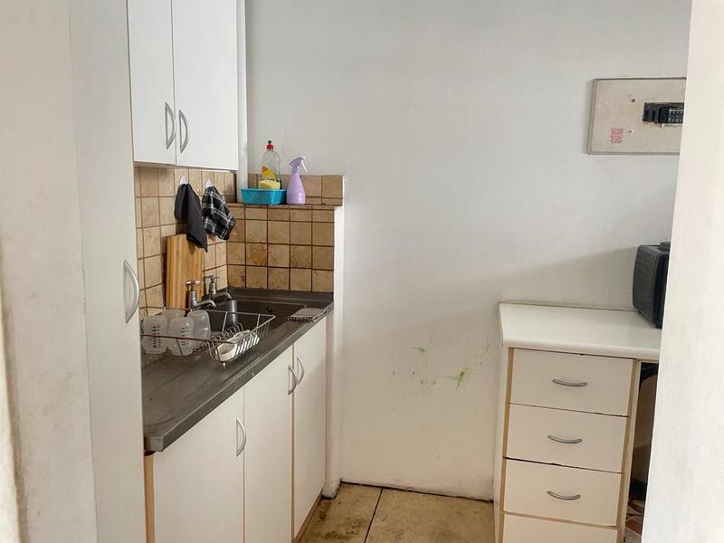 1 Bedroom Property for Sale in Victoria Embankment KwaZulu-Natal