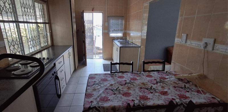 To Let 1 Bedroom Property for Rent in Umhlatuzana KwaZulu-Natal