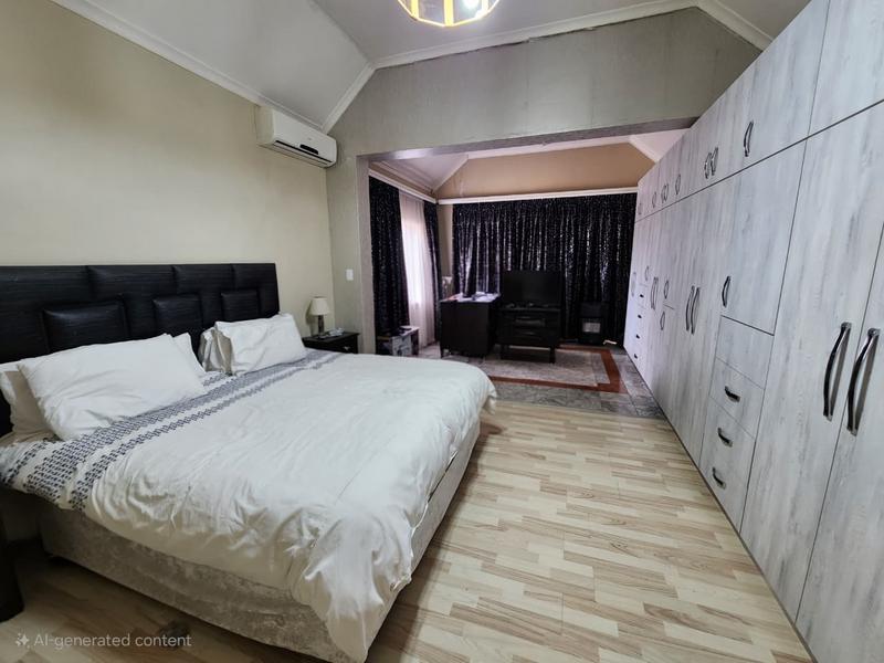 5 Bedroom Property for Sale in Malvern KwaZulu-Natal
