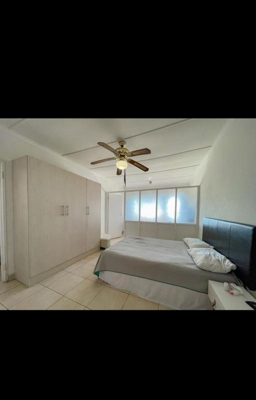 1 Bedroom Property for Sale in Pinetown KwaZulu-Natal