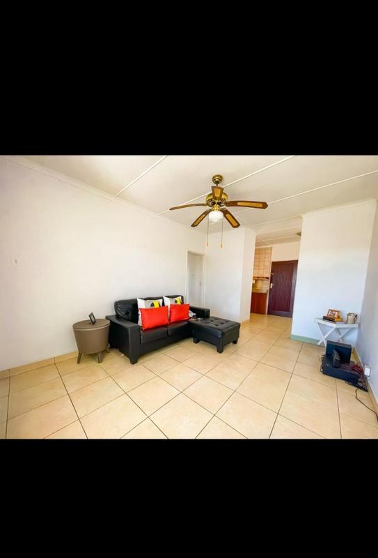 1 Bedroom Property for Sale in Pinetown KwaZulu-Natal