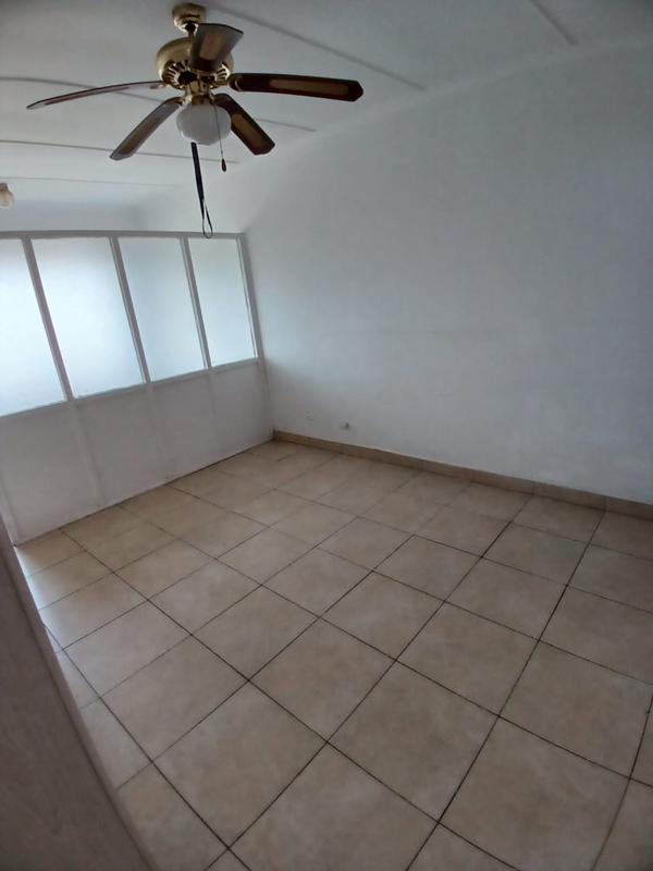 1 Bedroom Property for Sale in Pinetown KwaZulu-Natal