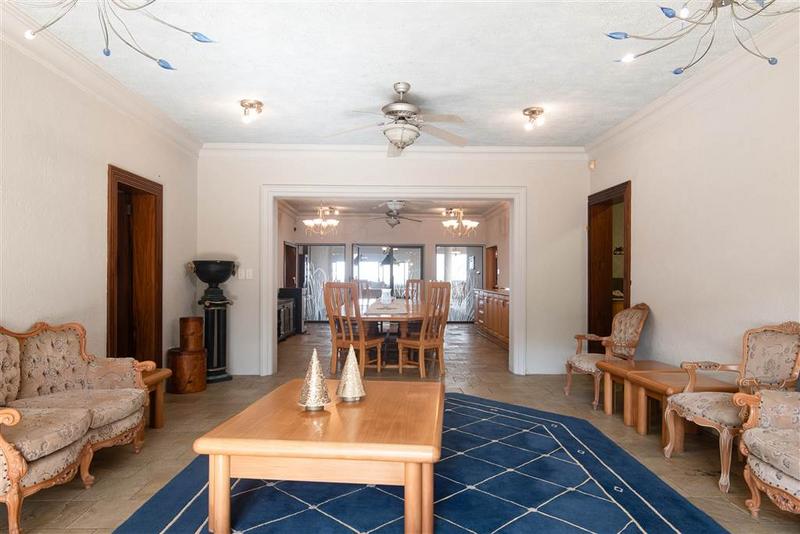 4 Bedroom Property for Sale in Tinley Manor KwaZulu-Natal