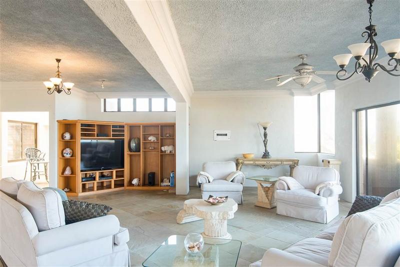 4 Bedroom Property for Sale in Tinley Manor KwaZulu-Natal