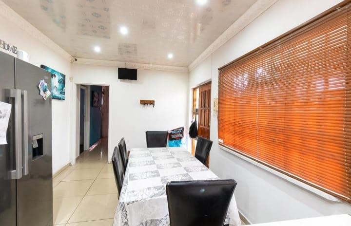 3 Bedroom Property for Sale in Amanzimtoti KwaZulu-Natal