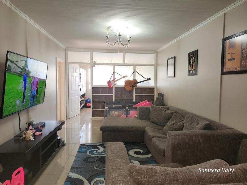 To Let 3 Bedroom Property for Rent in Essenwood KwaZulu-Natal