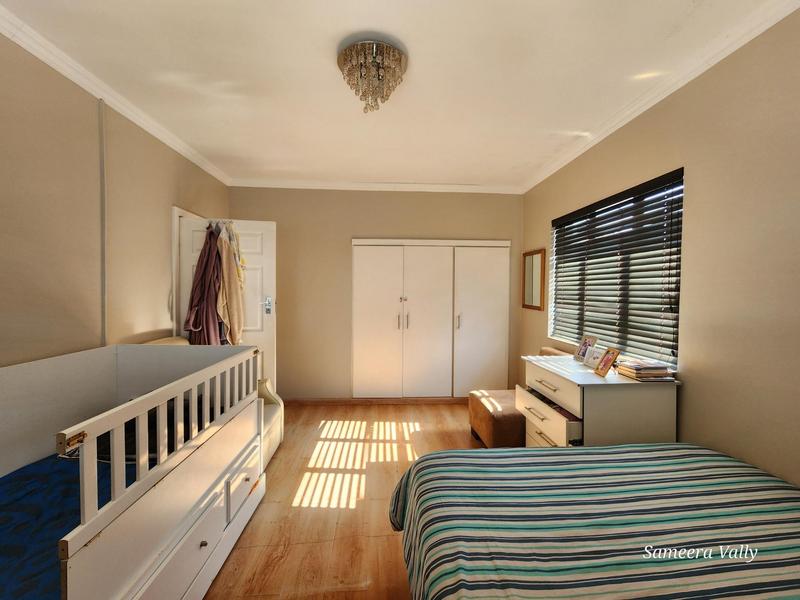 To Let 3 Bedroom Property for Rent in Essenwood KwaZulu-Natal