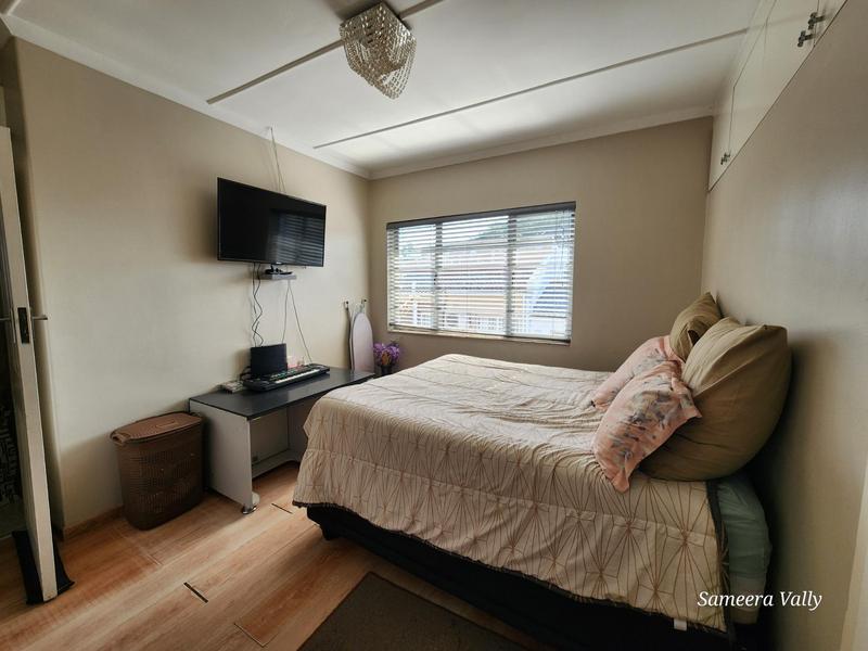 To Let 3 Bedroom Property for Rent in Essenwood KwaZulu-Natal