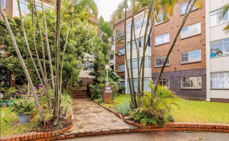 1 Bedroom Property for Sale in Essenwood KwaZulu-Natal