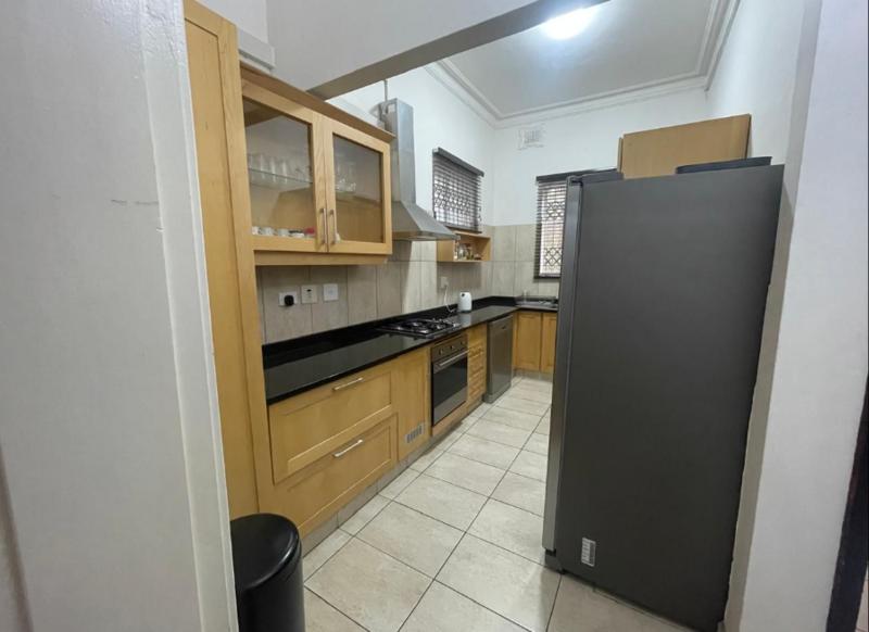 1 Bedroom Property for Sale in Essenwood KwaZulu-Natal
