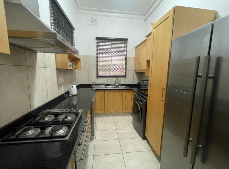 1 Bedroom Property for Sale in Essenwood KwaZulu-Natal