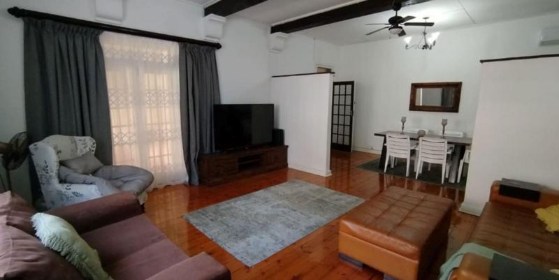 1 Bedroom Property for Sale in Essenwood KwaZulu-Natal