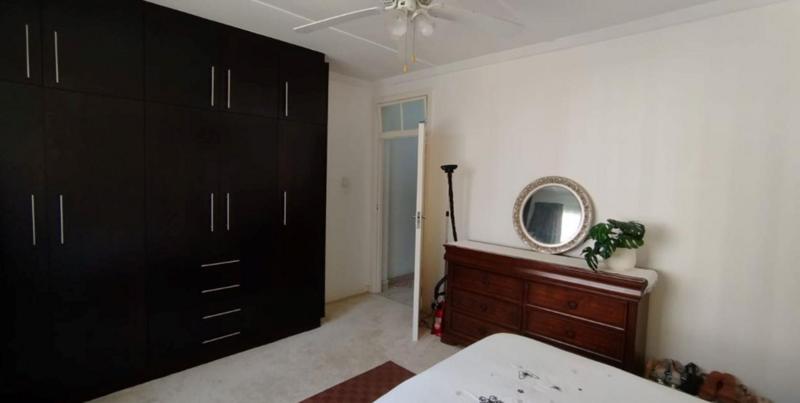 1 Bedroom Property for Sale in Essenwood KwaZulu-Natal