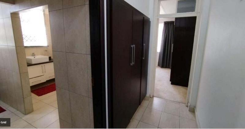 1 Bedroom Property for Sale in Essenwood KwaZulu-Natal