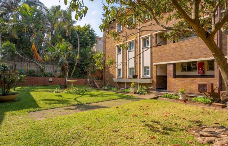1 Bedroom Property for Sale in Essenwood KwaZulu-Natal