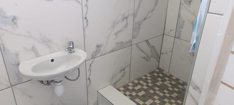 6 Bedroom Property for Sale in Tinley Manor KwaZulu-Natal