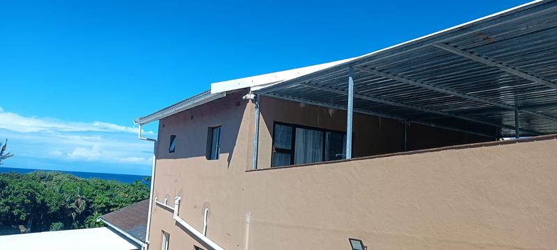 6 Bedroom Property for Sale in Tinley Manor KwaZulu-Natal